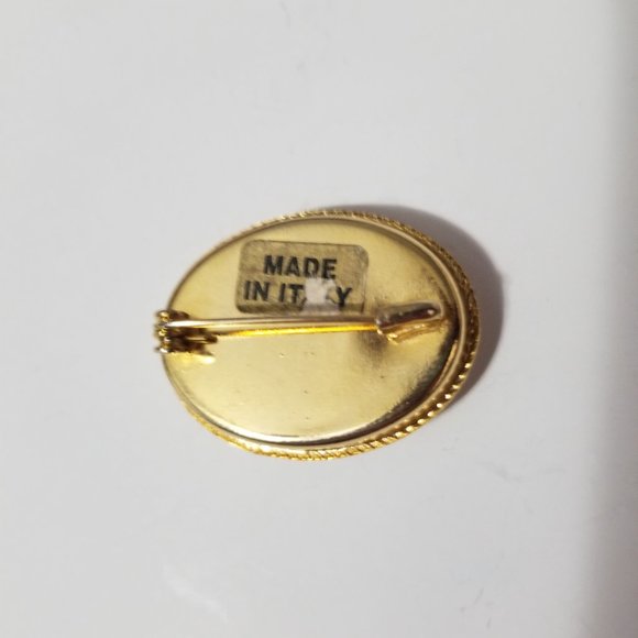 Vintage Victorian Lovers Oval Porcelain Scenic Brooch - Picture 2 of 2